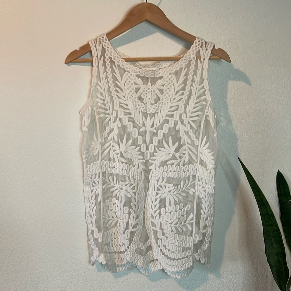 Laundry by Shelli Segal White Sleeveless Lace Top
